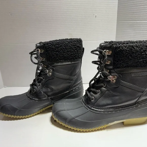 Tommy Hilfiger Woman’s Black and Gray Lace-Up Boots sz 10 - Picture 3 of 9